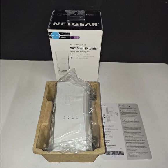 NETGEAR EX6250 AC1750 White Dual-Band Wi-Fi Mesh Range Extender - Picture 1 of 9
